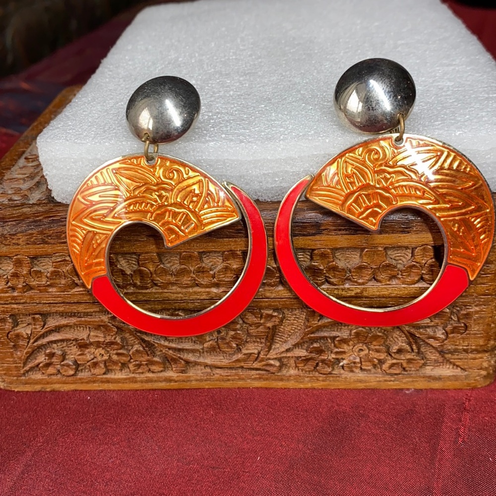 Edgar Berebi Vintage pierced red gold earrings
